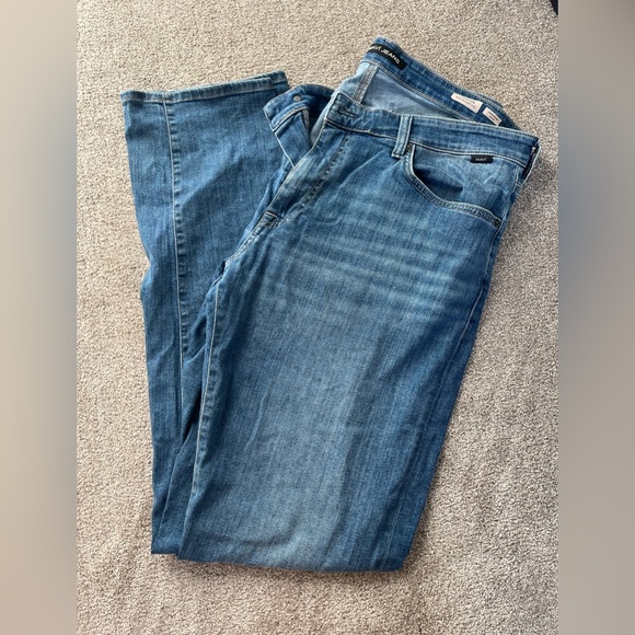 My partner is 6’7 and he doesn’t reach for/no longer fits - Picture 1 of 1